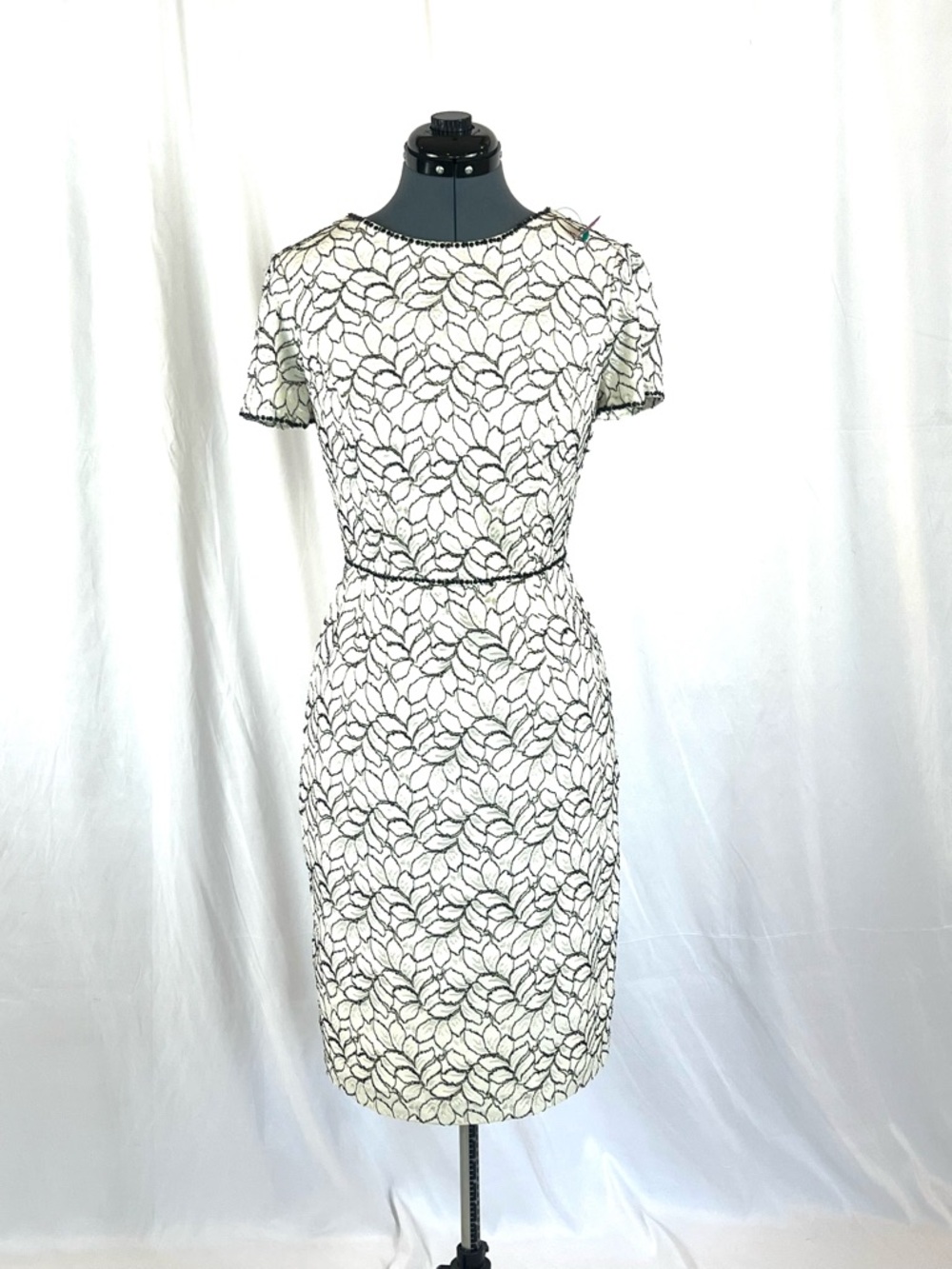 Adrianna Papell Black/Ivory Sheath Dress Beaded Cocktail Wedding Guest 10 229